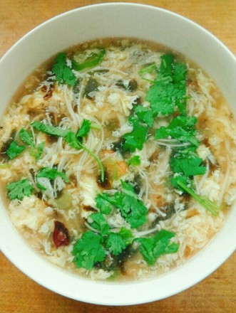 Enoki Mushroom and Seaweed Soup