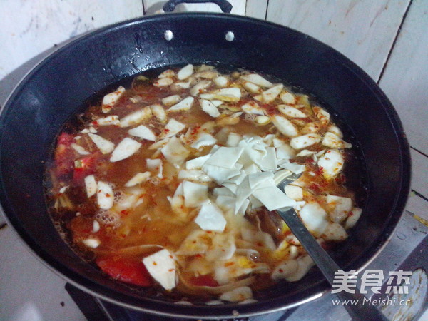 Stewed Noodles with Tomato and Mushroom recipe