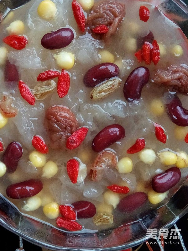 Tremella Kidney Bean Corn Soup recipe