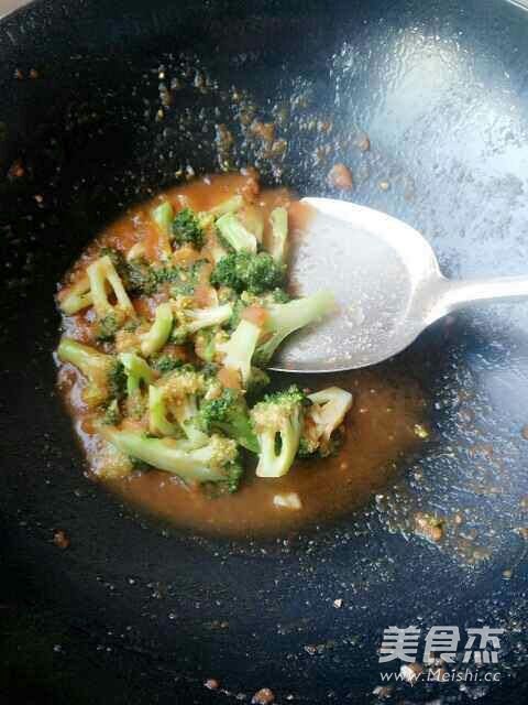 Braised Broccoli in Tomato Sauce recipe