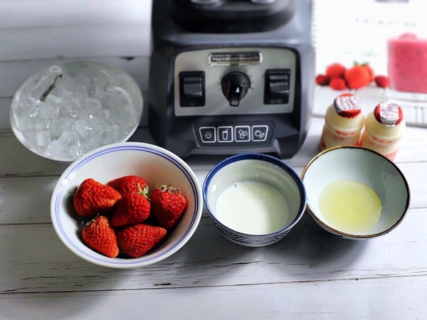 Strawberry Yogurt Smoothie recipe