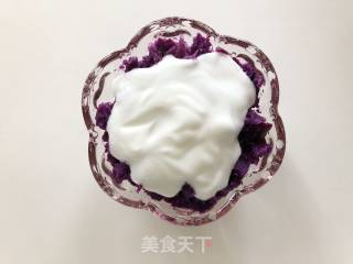 Yogurt Oats and Purple Potato Mashed recipe