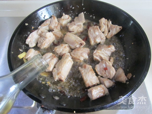 Mushroom Spare Ribs Noodle recipe