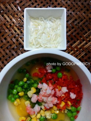 Jianghu Cheats-god Speed Vegetables-slimming Eggs Braised Shrimp, Whitebait, Pea Corn Kernels recipe