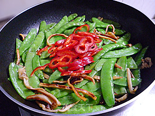 Stir-fried Snow Peas with Dried Squid recipe