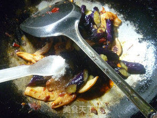 Stir-fried Eggplant with Soy Protein recipe