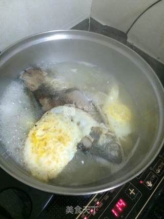 Crucian Carp Egg Soup recipe