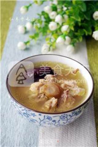 【enriching Qi and Nourishing Blood】red Dates and Ginseng Chicken Soup recipe