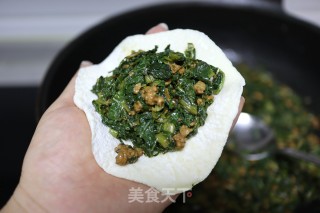 Small Cabbage Steamed Bun with Minced Pork recipe