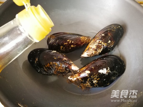 Griddle Mussels recipe