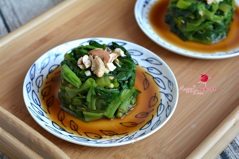 Spinach with Cashew Nuts recipe