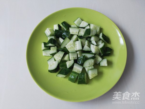 Cucumber Tossed with Noodles recipe