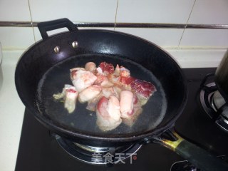 Pork Trotters and Peanut Soup recipe