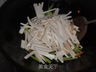 Fried Asparagus with King Pleurotus recipe