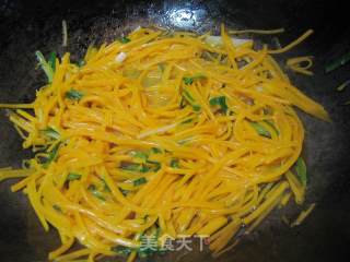 Fragrant, Crispy and Tender-shredded Pumpkin recipe