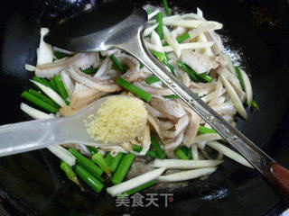 Stir-fried Tripe with Chinese Chives recipe