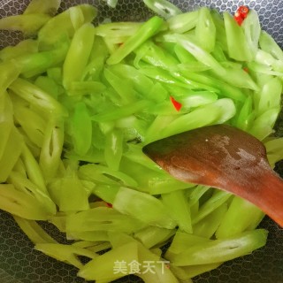 Vegetarian Fried Lettuce recipe