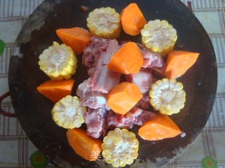 Summer Nourishing Soup-sweet and Delicious Ribs, Corn and Radish Soup recipe