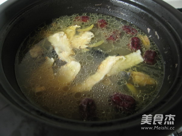 Nourishing Soup for Women-lotus Seed and Angelica Black Chicken Soup recipe