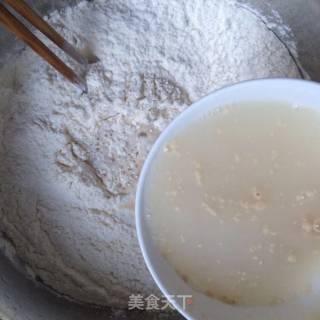 Coconut and Mulberry Sauce Rolls recipe