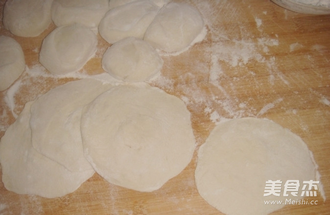 White Radish Pork Clam Buns recipe