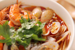 Luxurious Seafood Haohuan Snail Snail Noodles recipe