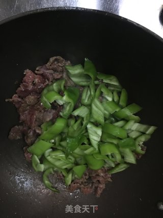 Stir-fried Beef with Hot Pepper recipe