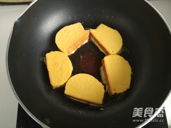 Pan-fried Steamed Bread Slices recipe