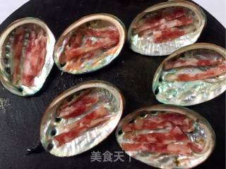 Steamed Abalone with Sausage and Garlic recipe