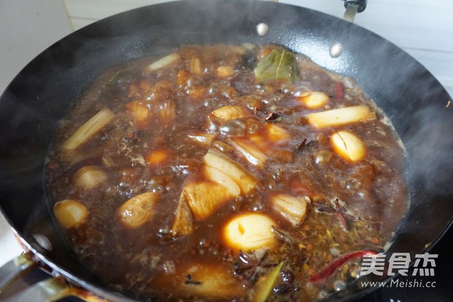 Steamed Buns with Mushroom and Braised Pork recipe