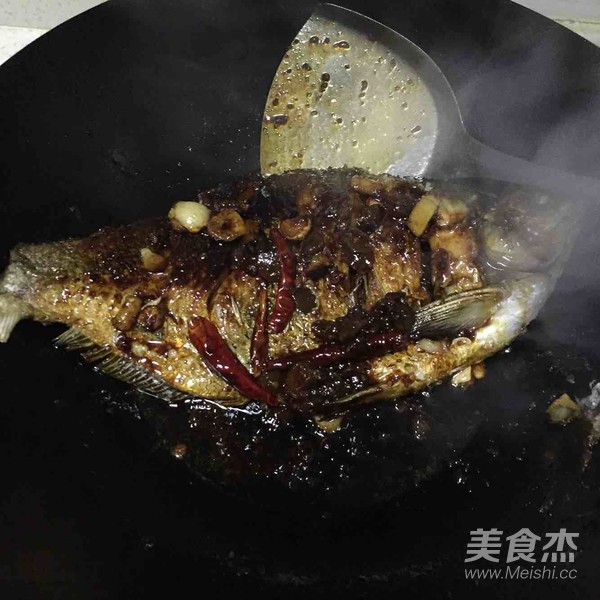 Braised Wuchang Fish Bream recipe