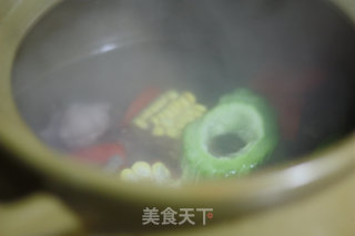 Seaweed and Corn Pork Ribs Soup recipe