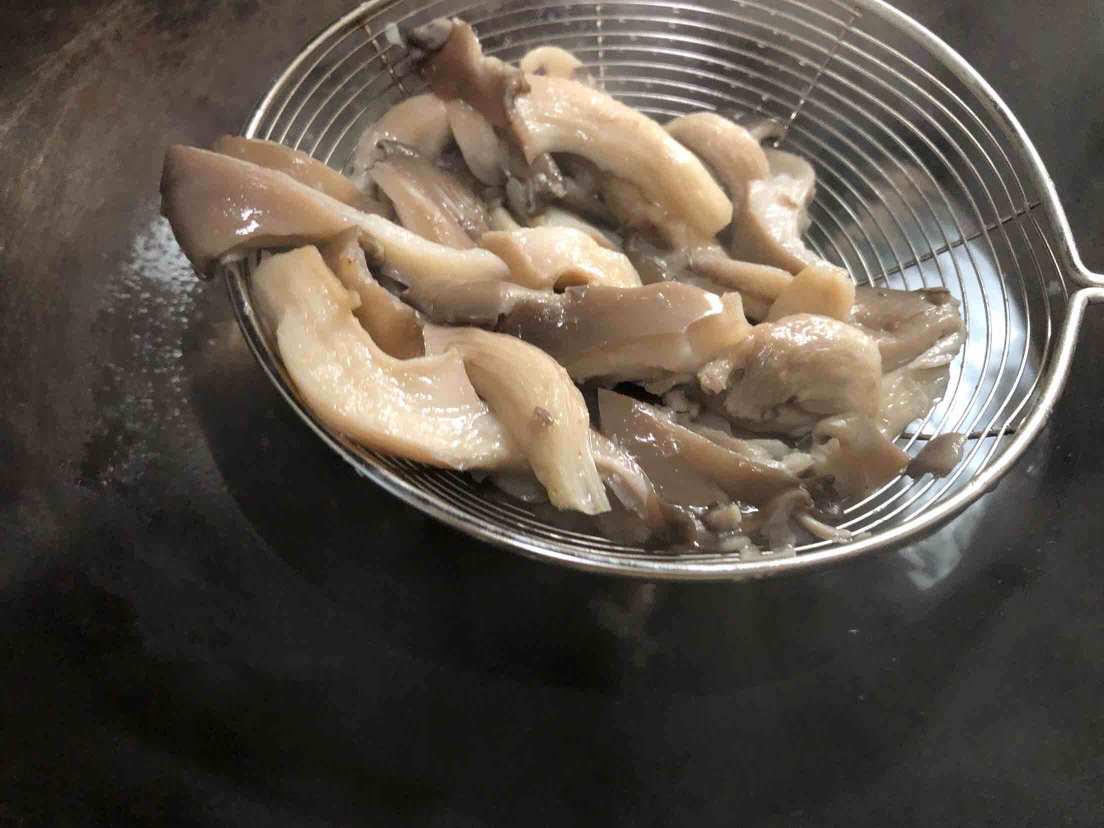 Salt and Pepper Mushroom Recipe - Simple Chinese Food