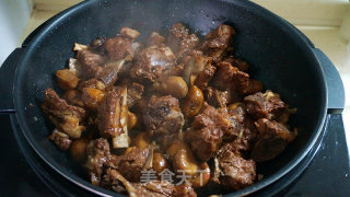 Cavity Ribs with Roasted Chestnuts recipe