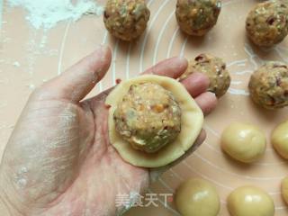 Novice Homemade Cantonese Five-nen Mooncake recipe