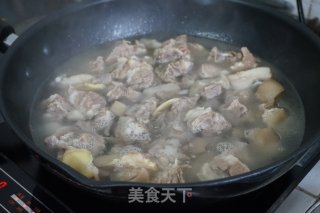 Braised Lamb with Crispy Meat Carp recipe