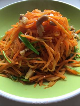 Stir-fried Pork with Shredded Carrots recipe