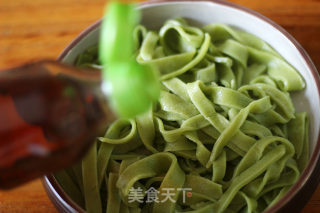 Jin Shuang Spinach Hand Rolled Noodles recipe