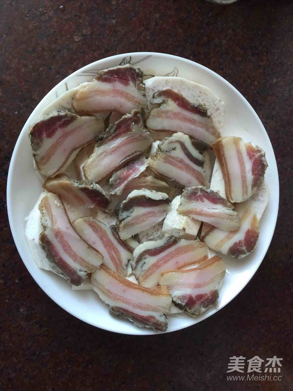 Steamed Bacon with Taro recipe