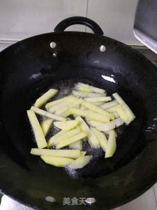 Spicy Dry Stir-fried Potato Chips recipe