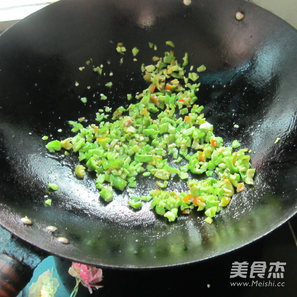 Fried Rice with Chili Oil Residue recipe