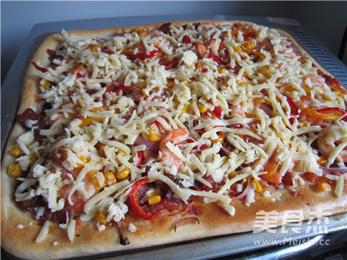 Large Square Pizza with Seafood recipe