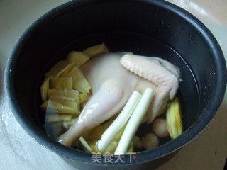 Chicken Soup with Fresh Bamboo Shoots recipe