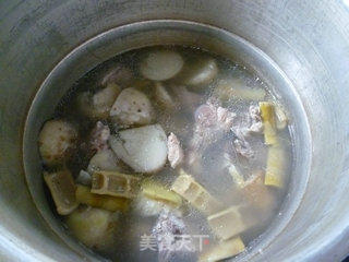 Lamb's Tail, Bamboo and Taro Pork Rib Soup recipe