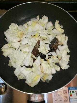 Stir-fried Cabbage with Tempeh Fish recipe