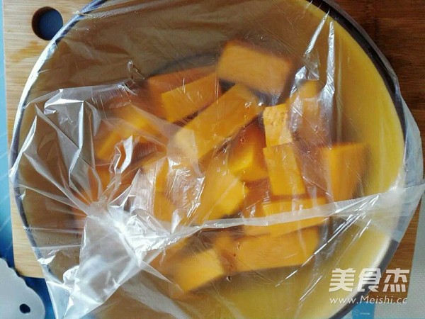 Pumpkin Flower Roll recipe