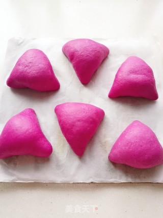 Pitaya Mochi Soft European Buns recipe