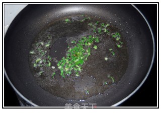 Stir-fried Lotus Root with Green and Red Pepper recipe