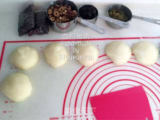 Matcha Mochi Soft European Buns recipe