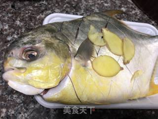 [rabbit Loves Kitchen Mid-autumn Family Banquet] Pan-fried Sea Pomfret recipe
